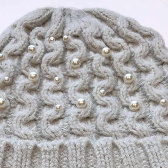 (NWT) INC International Concepts Women's Gray Faux Pearl Beanie Hat - Picture 4 of 7